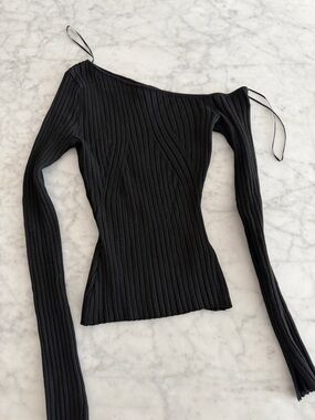 HM Black Ribbed slanted shoulder sweater